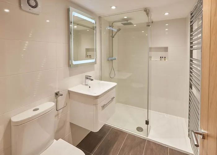 Host & - Staffordshire Hideaway アパート ウィットビー