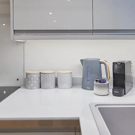 Lägenhet Host & - Staffordshire Hideaway *